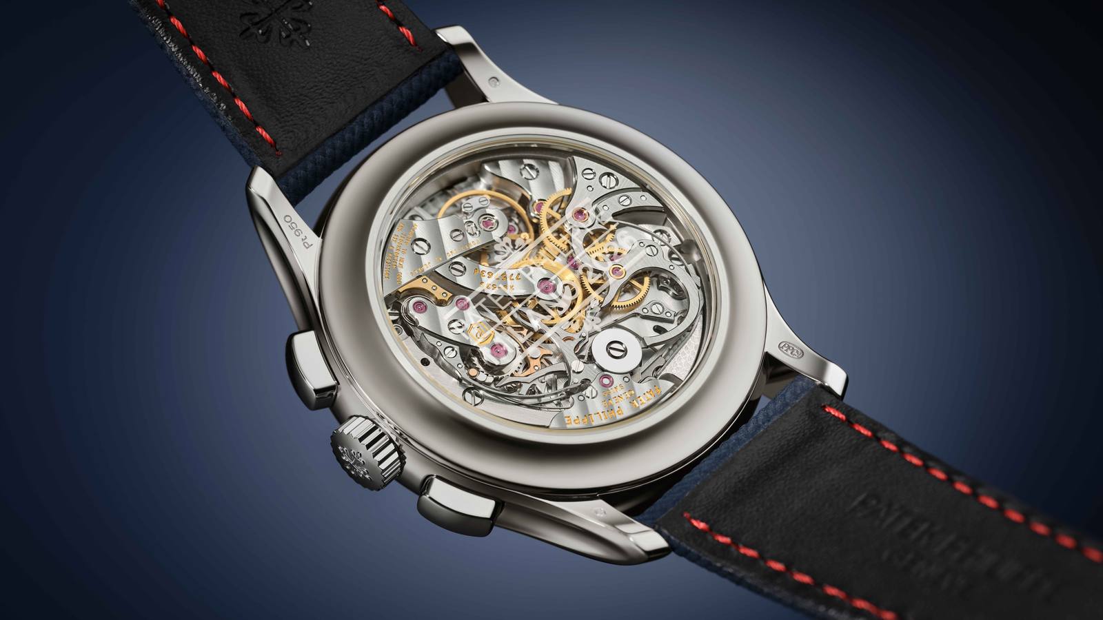 Calibre CH 29-535 PS QI movement seen through the sapphire caseback of the Ref. 5978P-010.